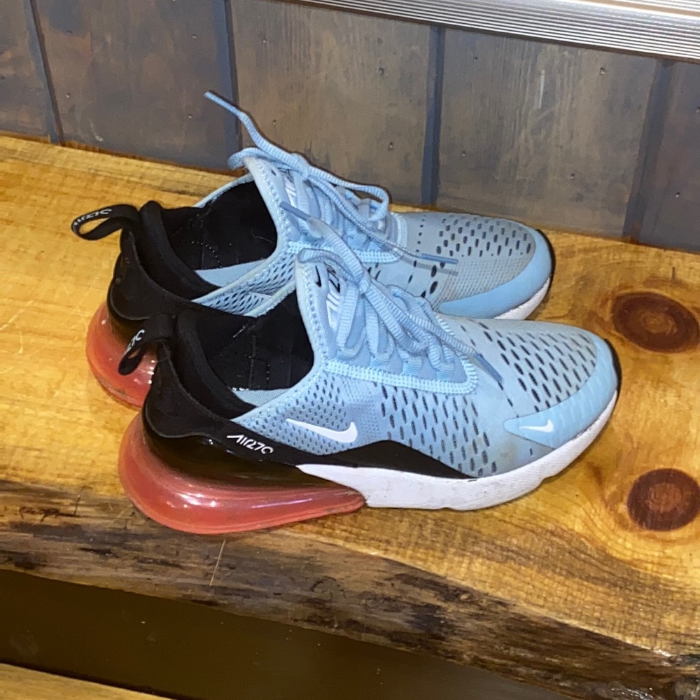 Nike Air270